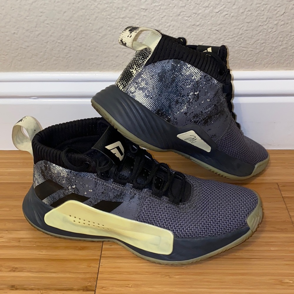 Men’s adidas Dame 5s